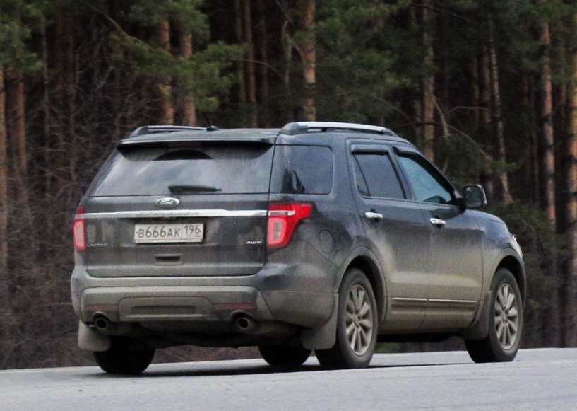 в 666 ак 196, Ford Explorer 