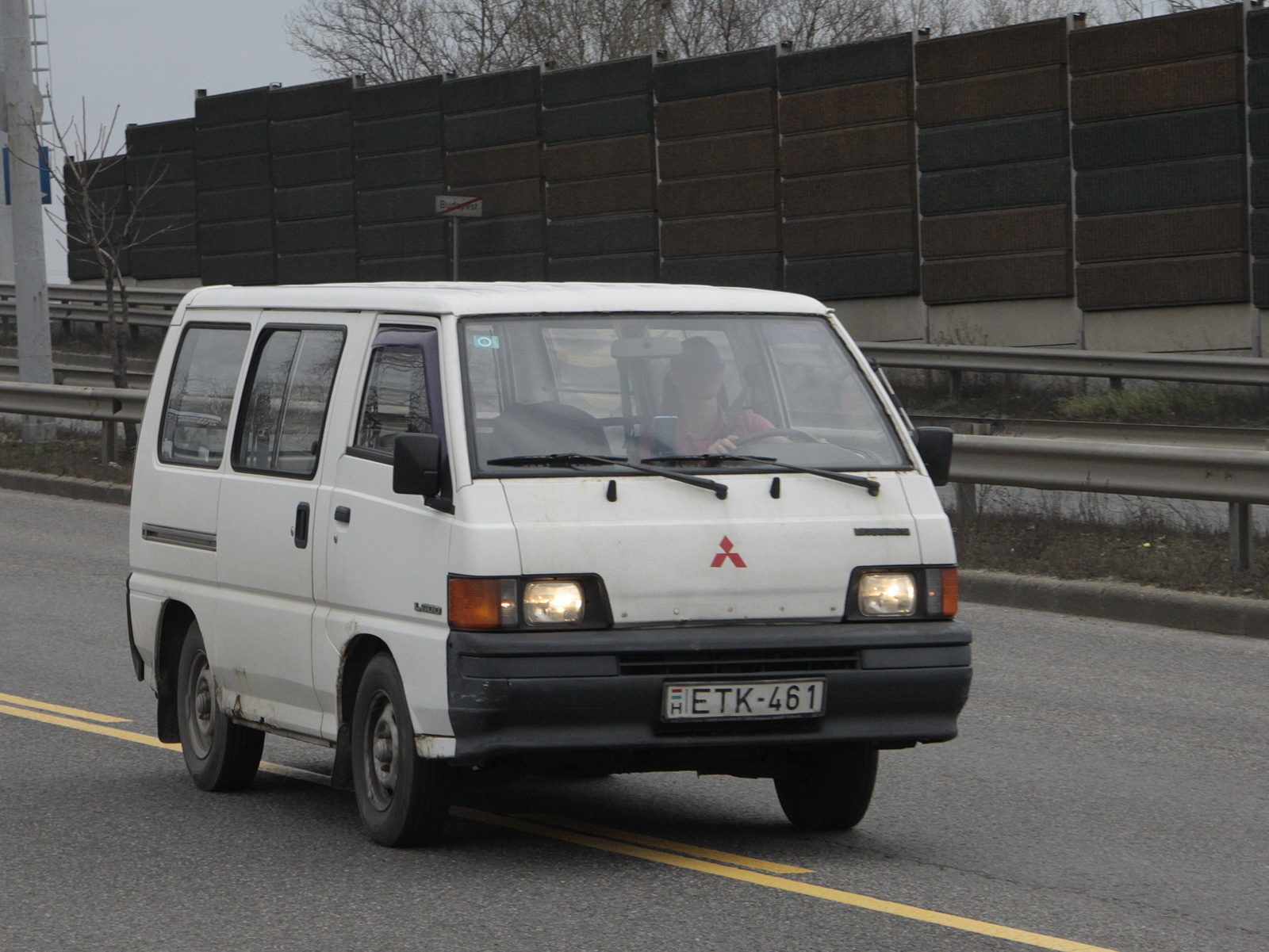 ETK-461, Mitsubishi L300 2nd gen (PO), 1986–1999