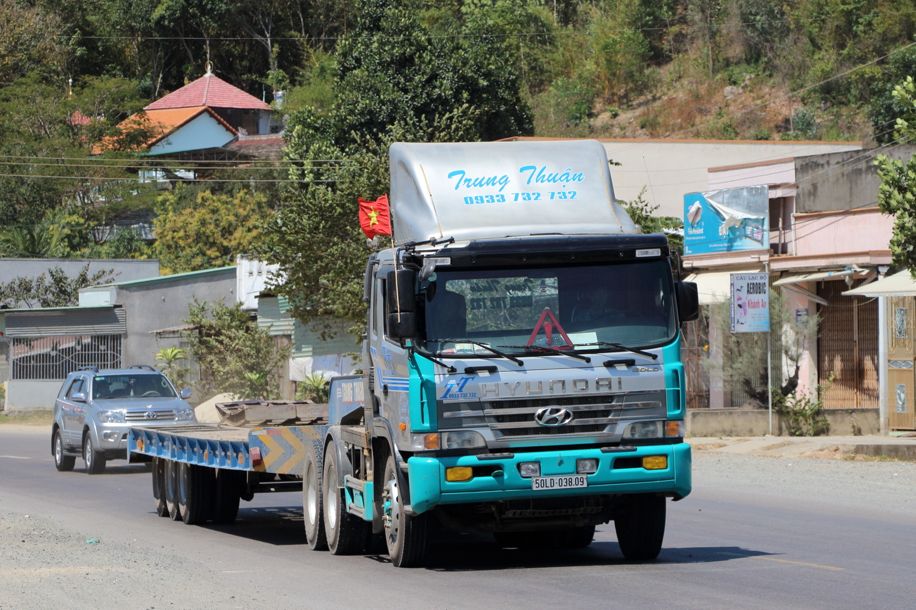 50LD-038.09, Hyundai Super Truck 