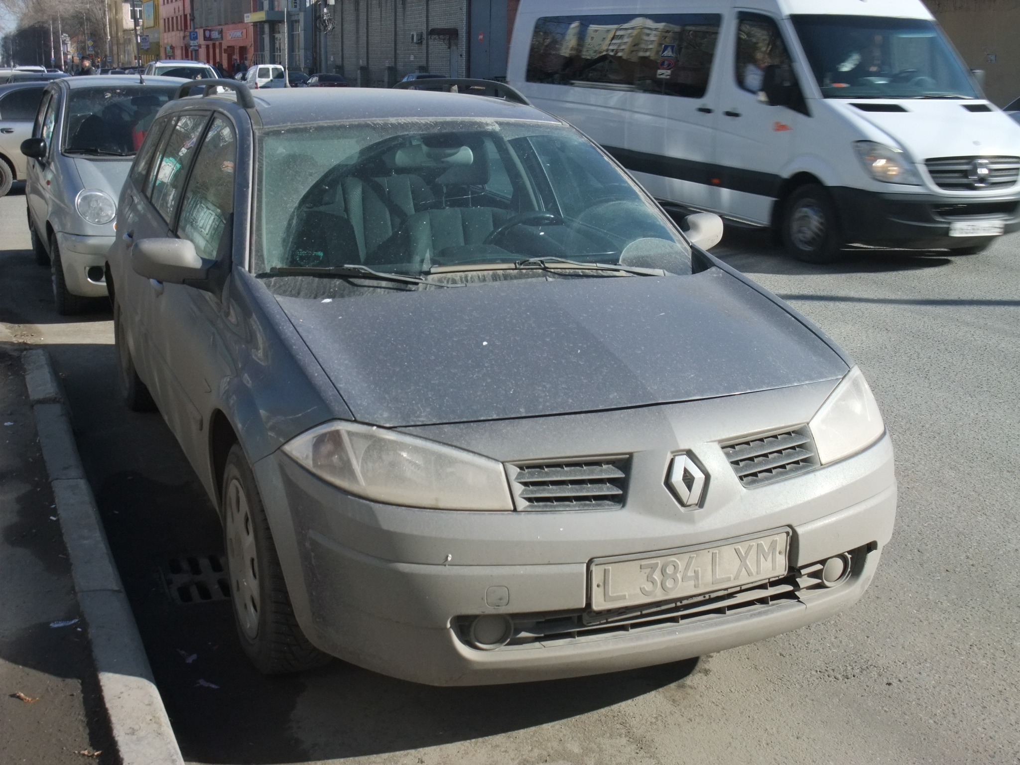 L 384 LXM, Renault Mégane 2nd gen Sedan (L84), 2002–2009