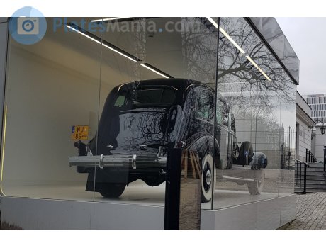 WJ 18S, Cadillac V12