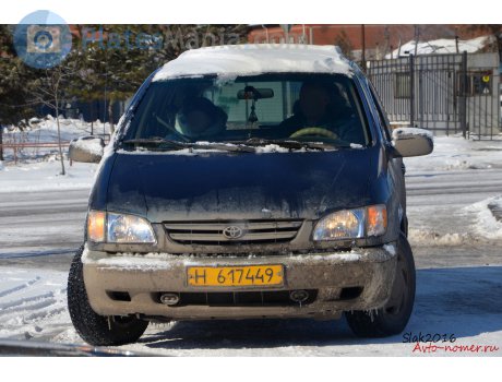 H 617449, Toyota Sienna