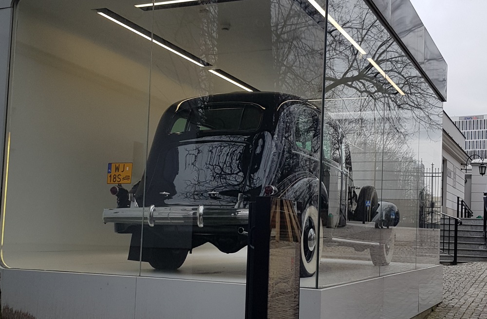 WJ 18S, Cadillac V12 