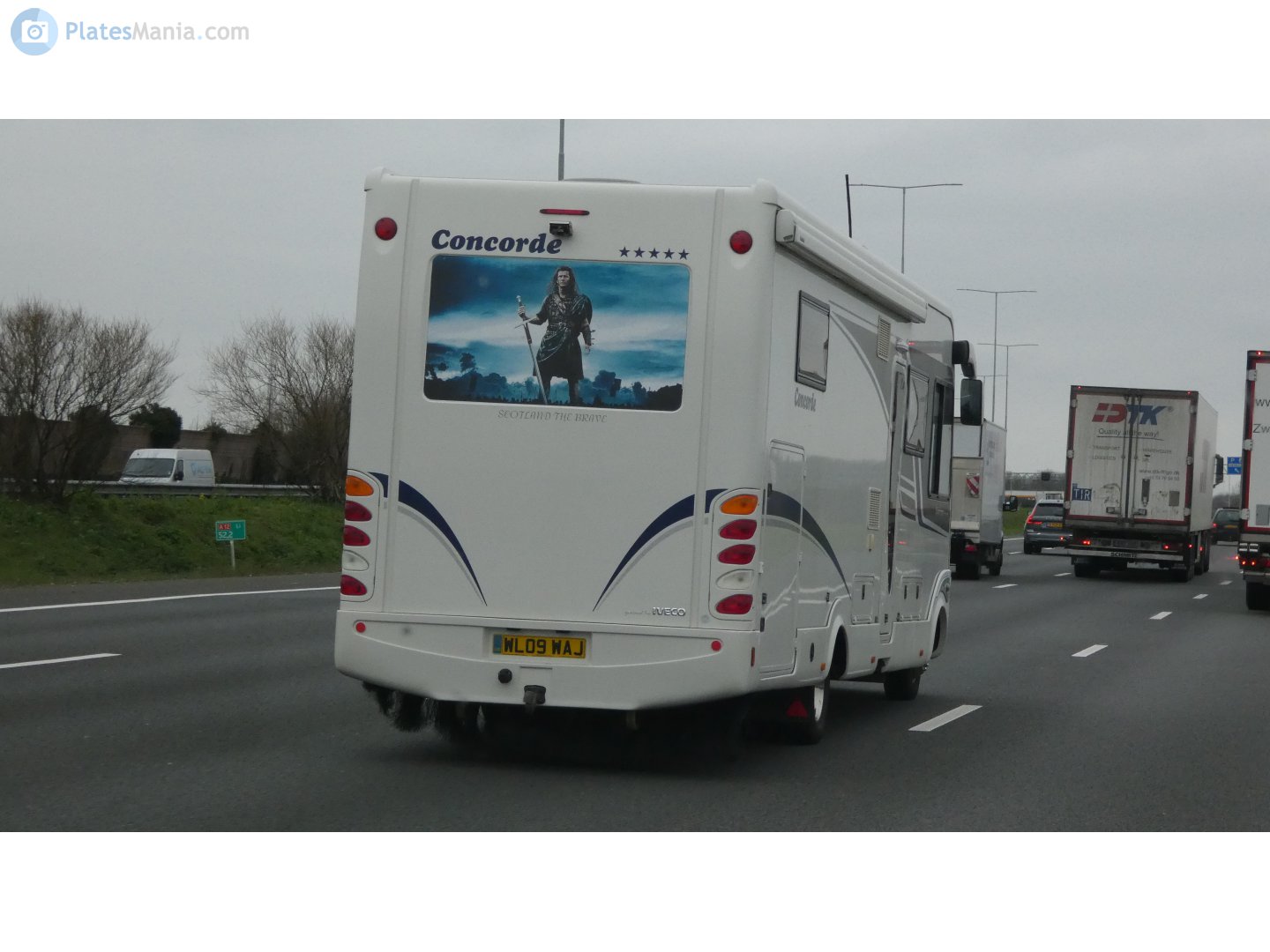 WL09WAJ, Concorde Carver 