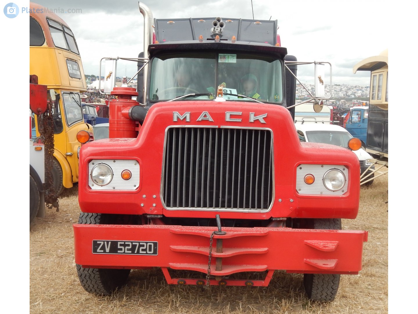 ZV 52720, Mack DM 