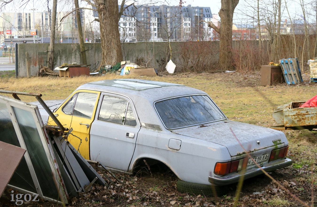 а 5319 ЛА, GAZ 3102 Волга 