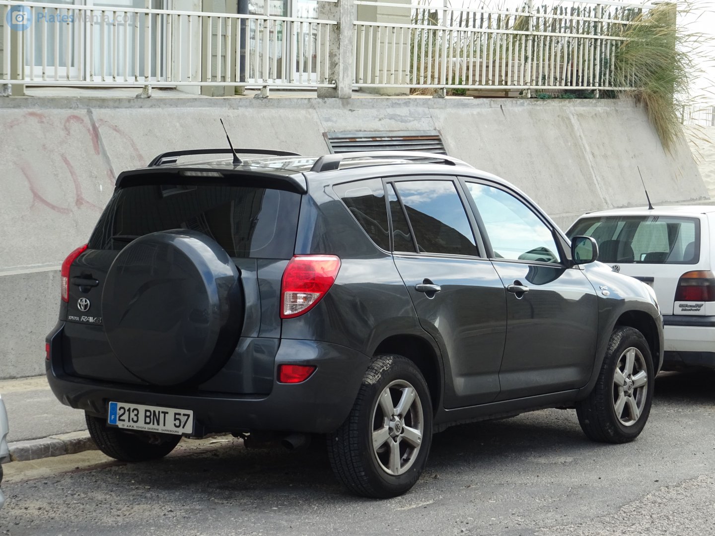 213 BNT 57, Toyota RAV4 