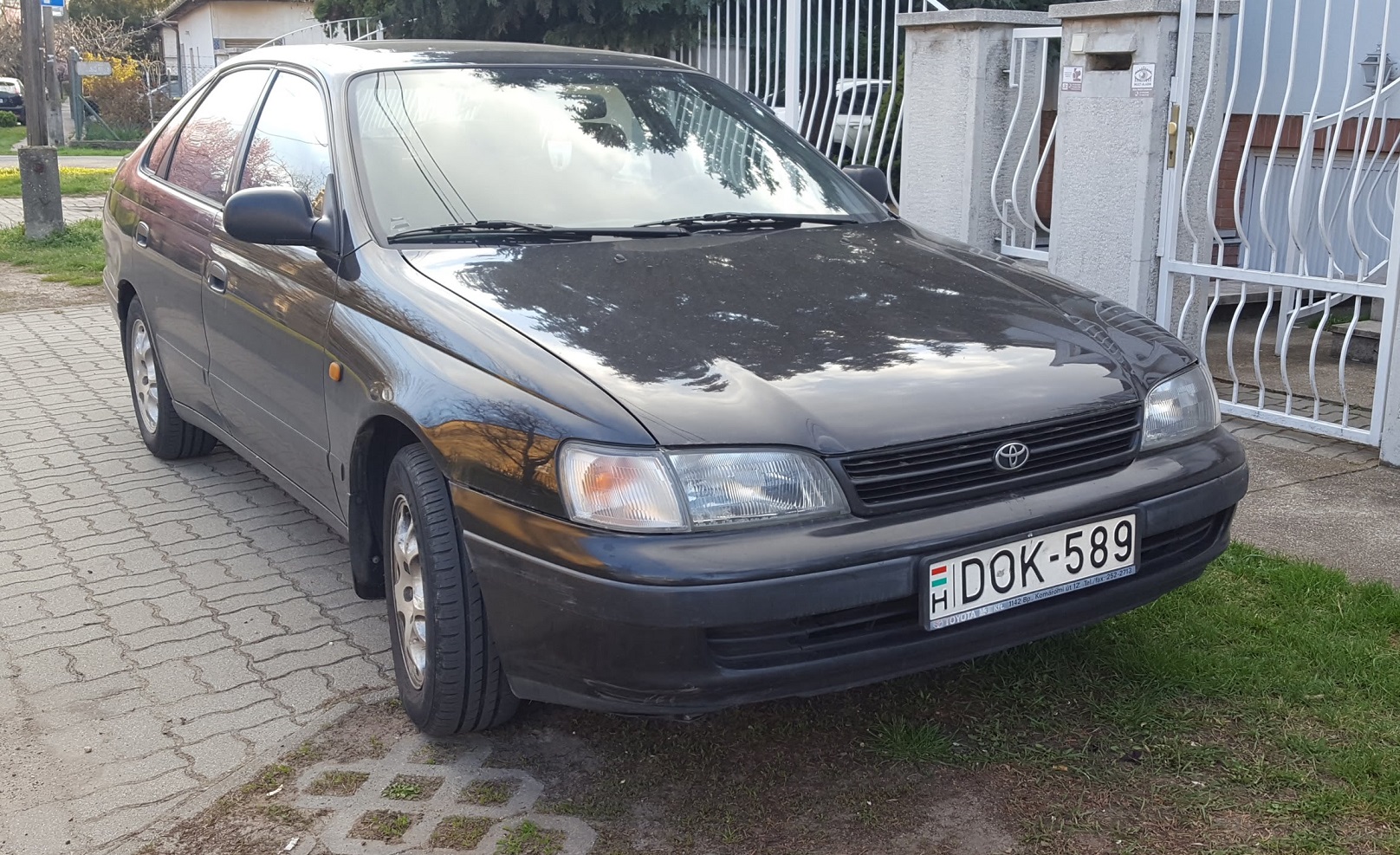 DOK-589, Toyota Carina E 1st gen Liftback (T190), 1992–1998