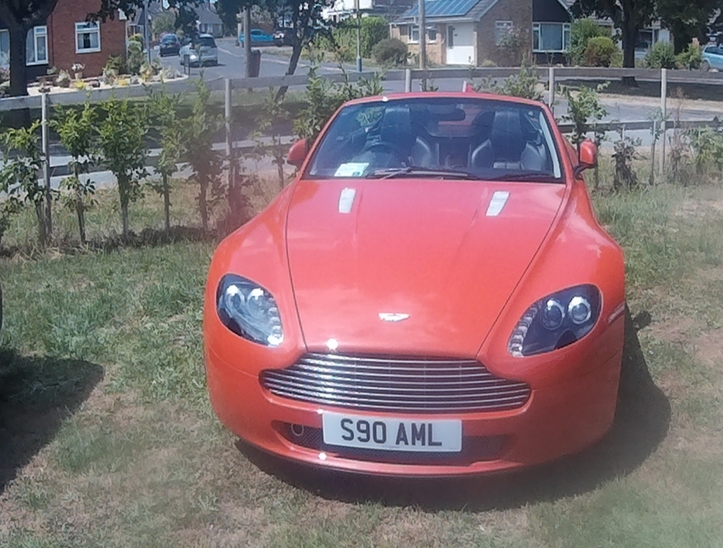 S90AML, Aston Martin V8 Vantage 