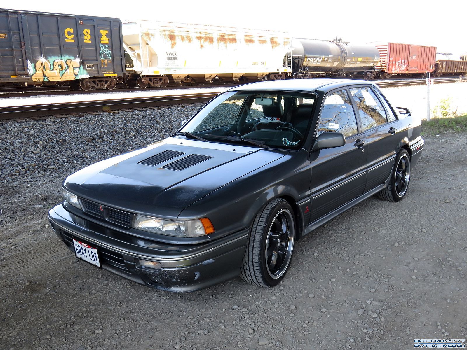 GRAY LDY, Mitsubishi Galant 6th gen Sedan (E30), 1987–1993