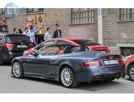 н184та98, Aston Martin DB9