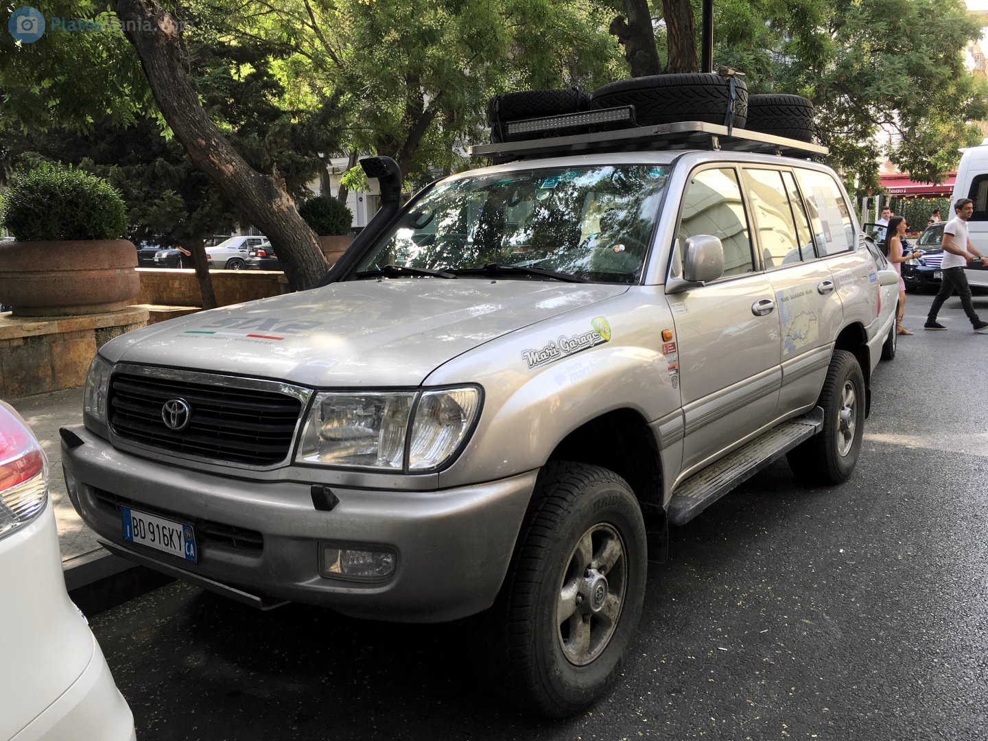 BD 916 KY, Toyota Land Cruiser 100 (J100), 1998–2007