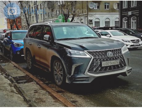 е001кх72, Lexus LX