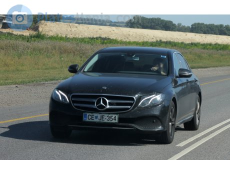 CE JE-354, Mercedes-Benz E-Klasse