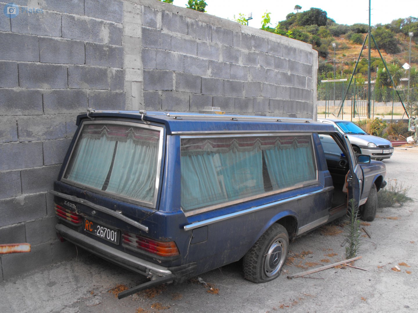 RC 267001, Mercedes-Benz E-Klasse 200­–300 Chassis (F123), 1975­–1986