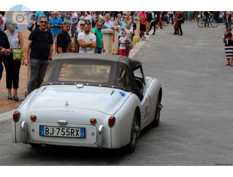 BJ 755 RX, Triumph TR3