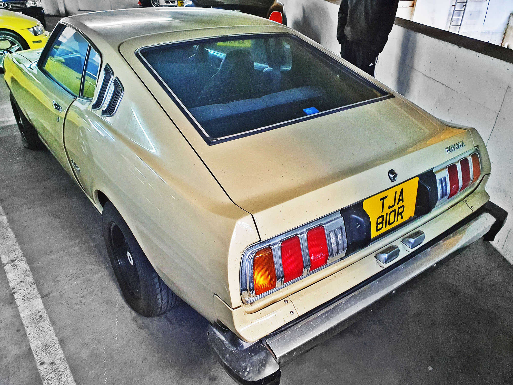 TJA810R, Toyota Celica 1st gen Liftback Coupé (A20/A30), 1973–1977