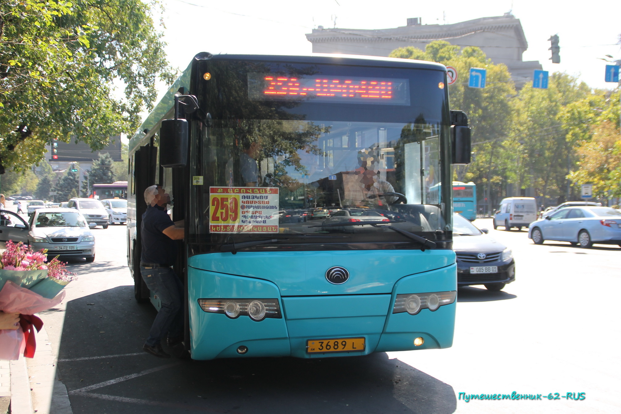 3689 L, Yutong ZK6108HG 