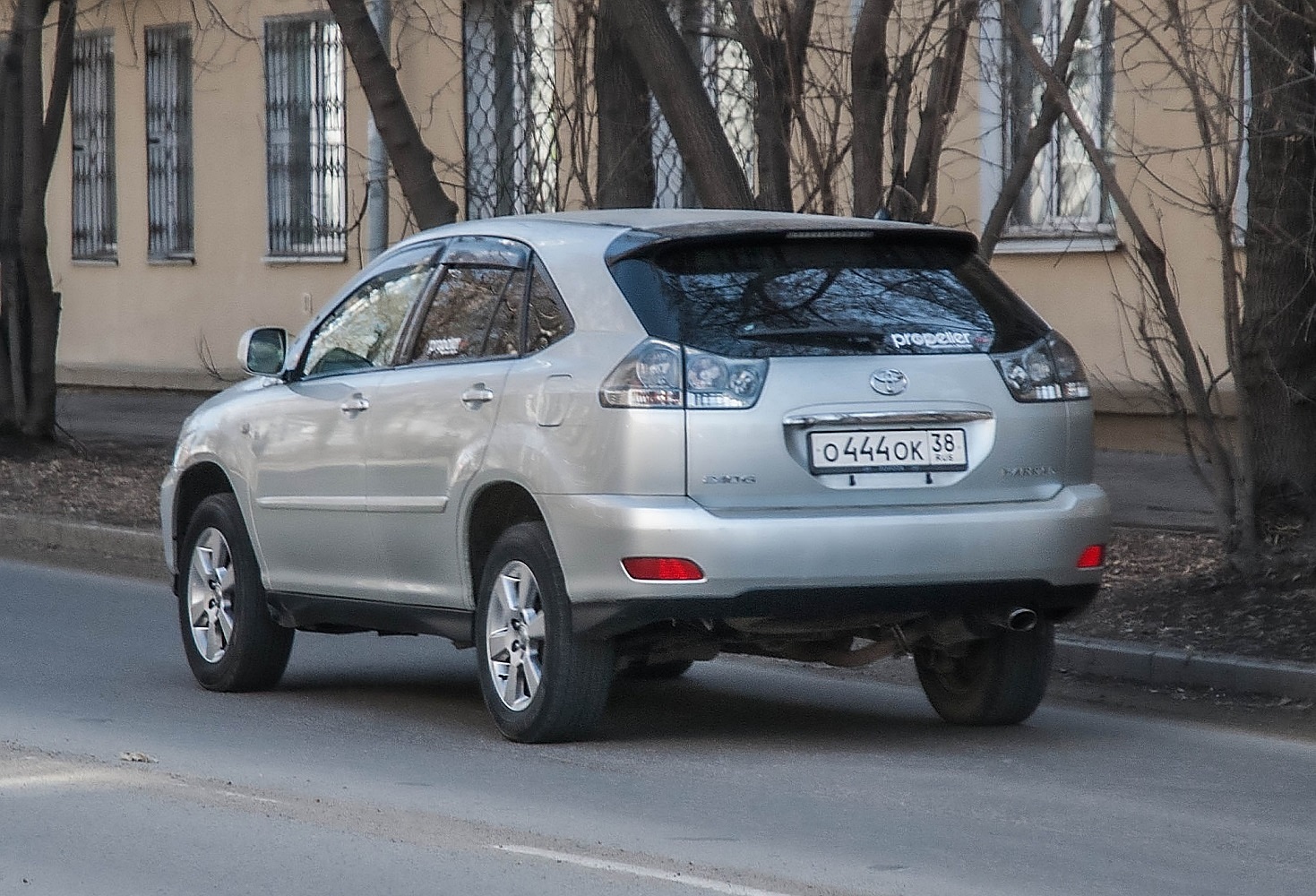 о 444 ок 38, Toyota Harrier 2nd gen (XU30), 2003–2013