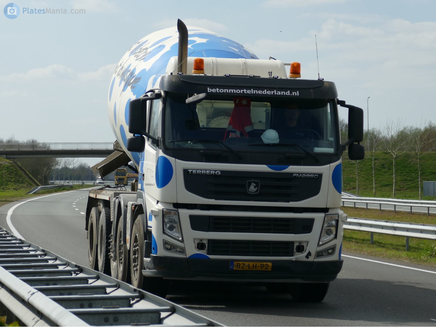 BZ-LH-92, Terberg FM Series 