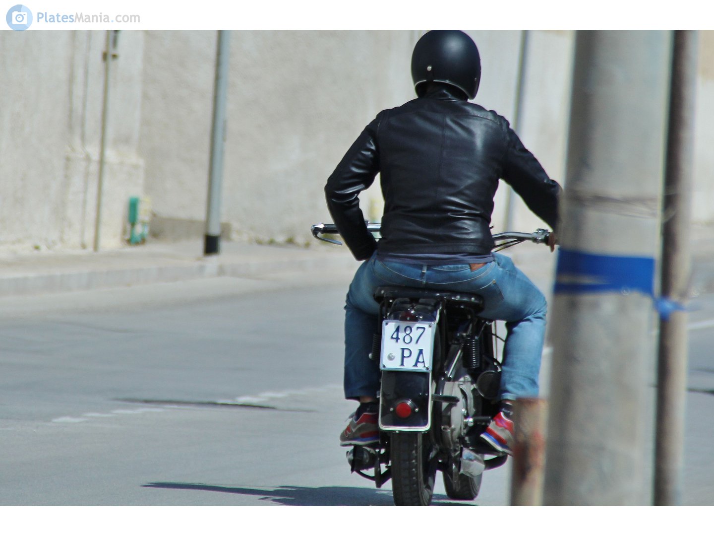 PA 487, Moto Guzzi 500 