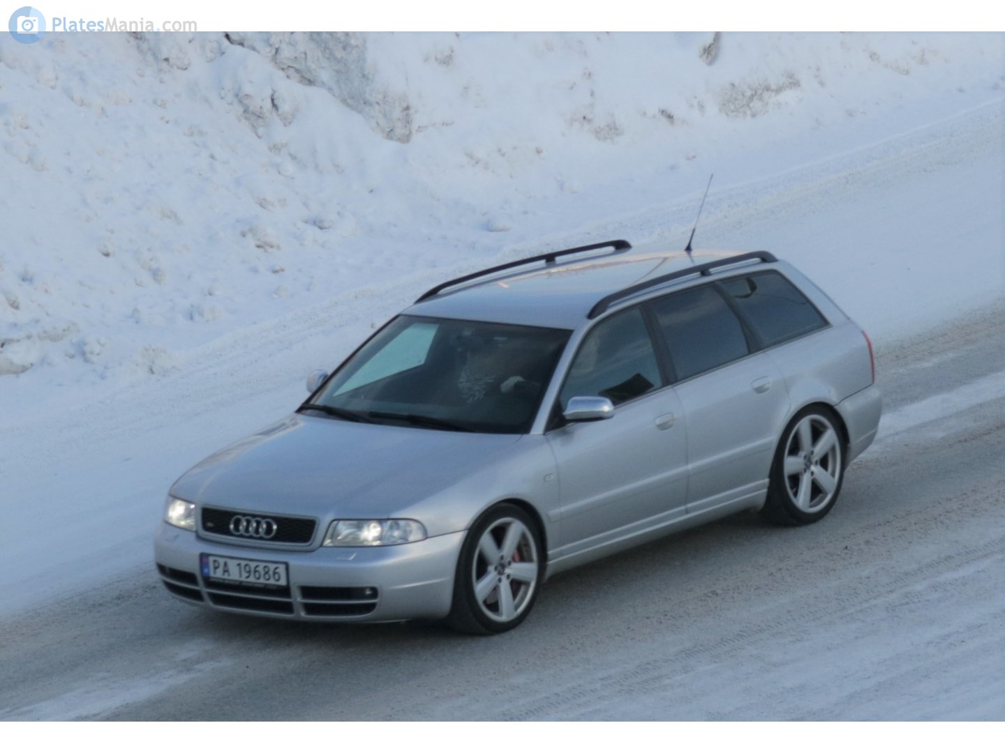 PA 19686, Audi S4 2nd gen Avant (B5/8D5), 1997–2002