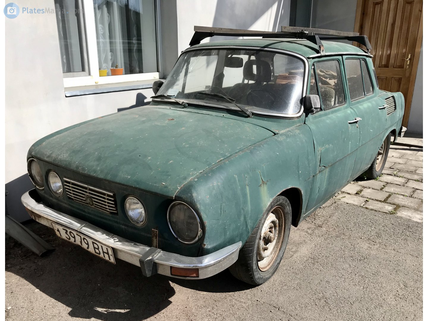 i 3979 ВН, Skoda 100 