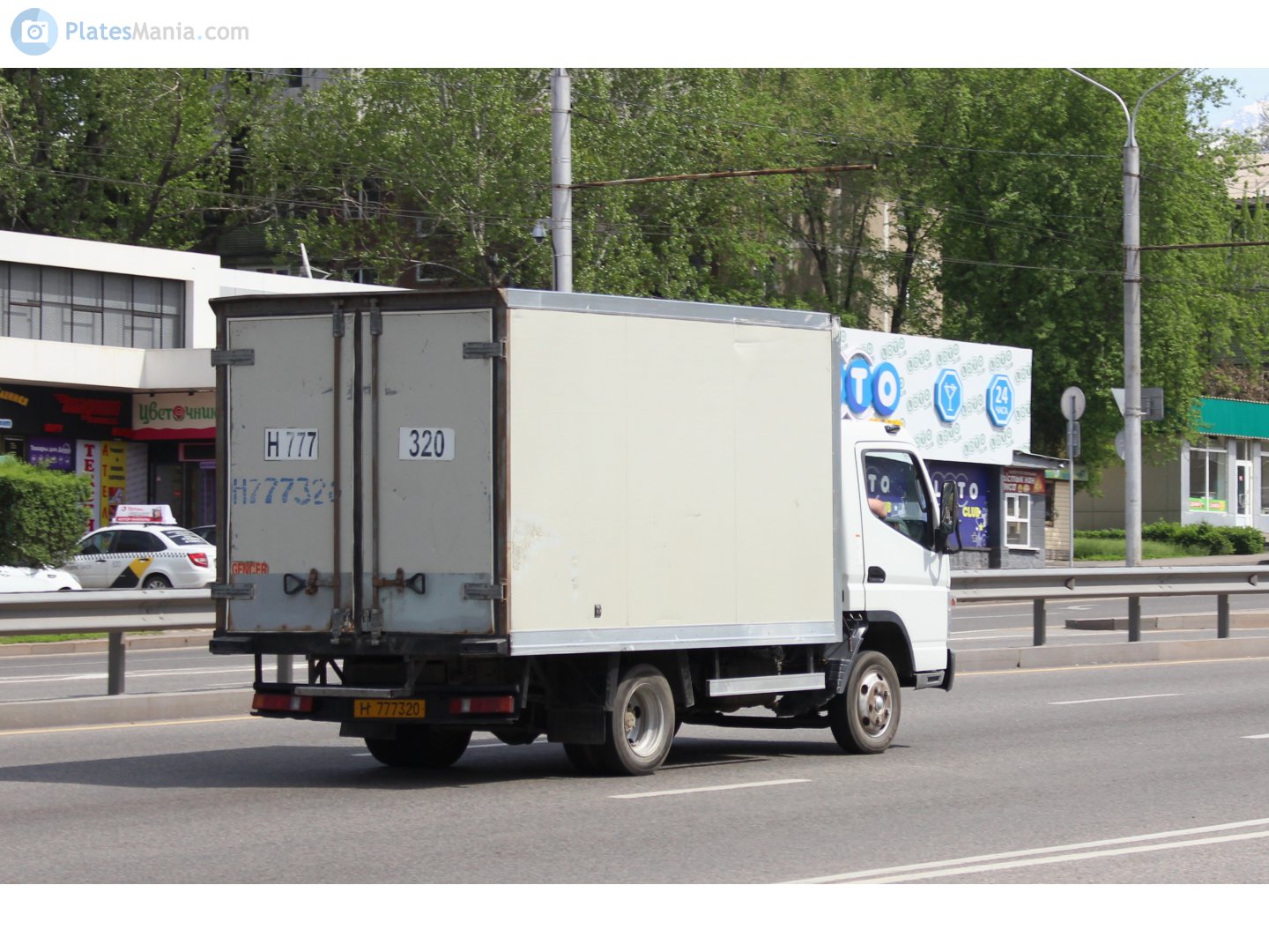 H 777320, Mitsubishi Canter 7th gen (FE7/FE8), 2002–2009