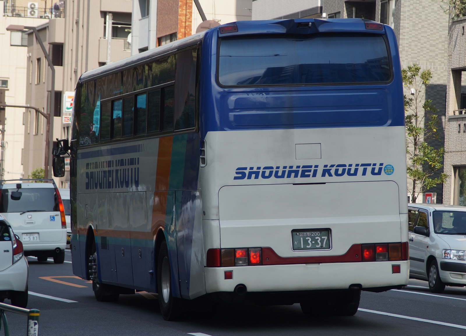 習志野 200 か 1337, Nissan Diesel Space Wing 