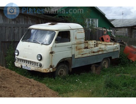 м 2035 КА, YerAZ 762