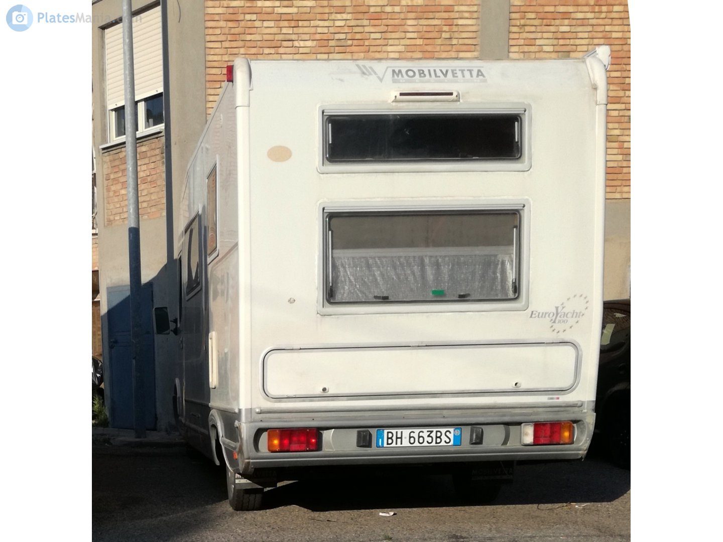 BH 663 BS, Mobilvetta Yacht 