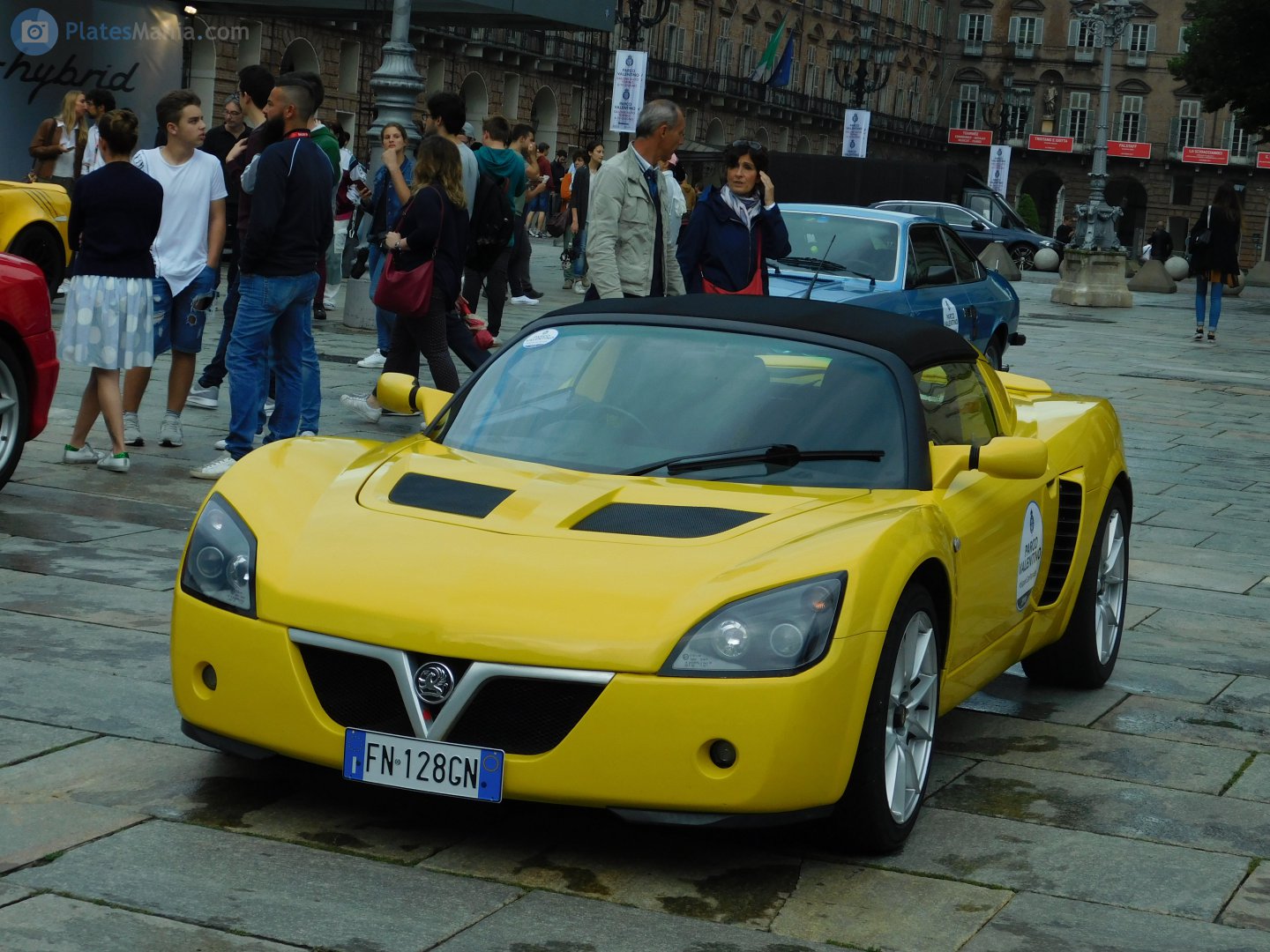 FN 128 GN, Vauxhall VX220 1st gen (E01), 2000–2005