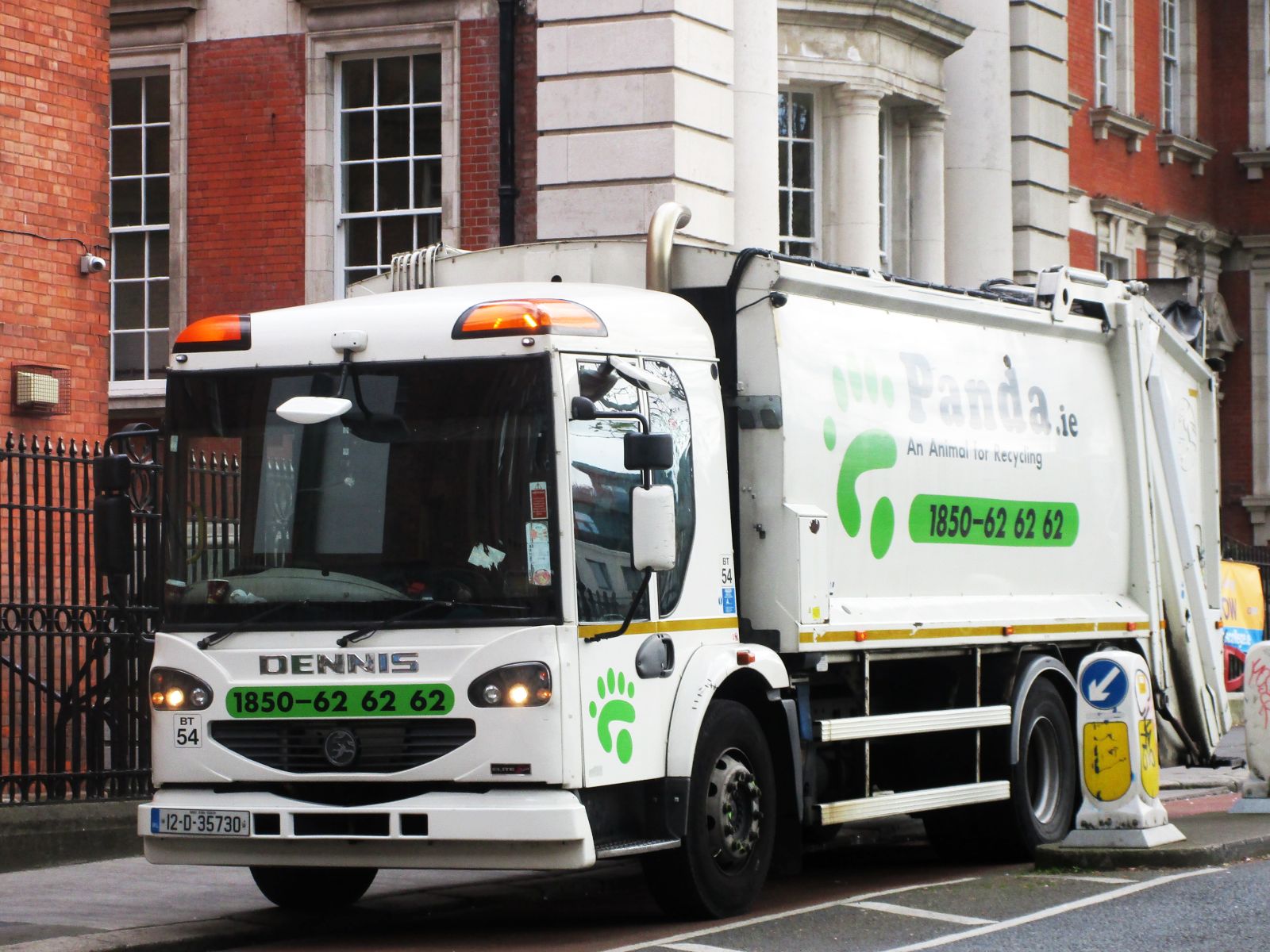 12-D-35730, Dennis Elite 2 