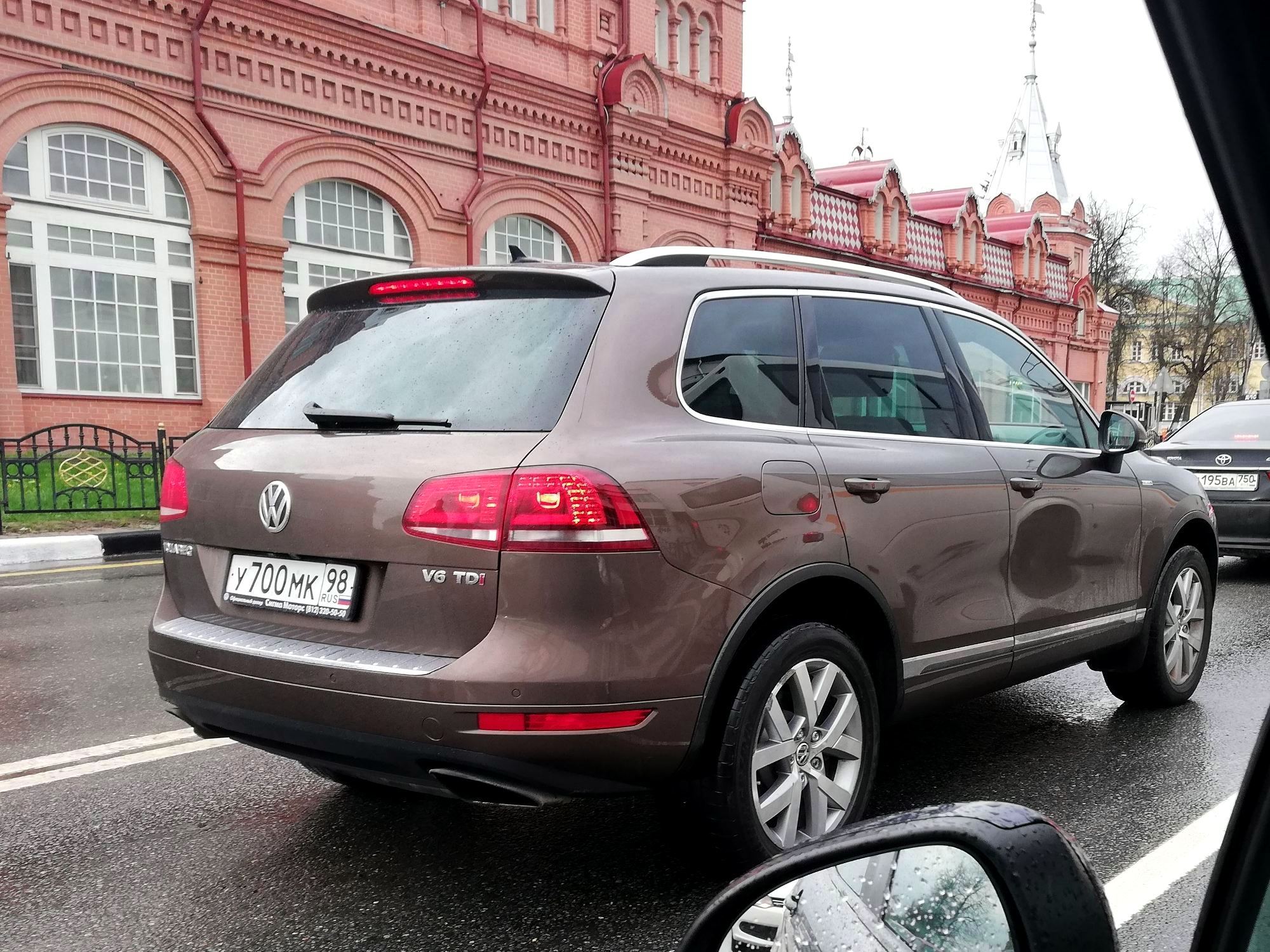 у 700 мк 98, Volkswagen Touareg 2nd gen (7P), 2010–2018