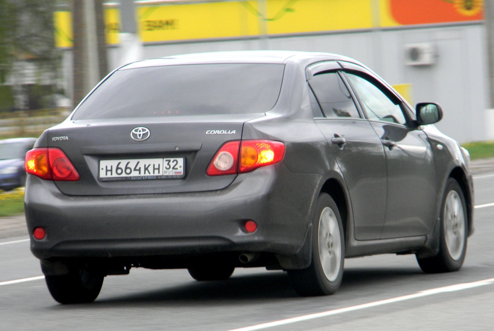 н 664 кн 32, Toyota Corolla 