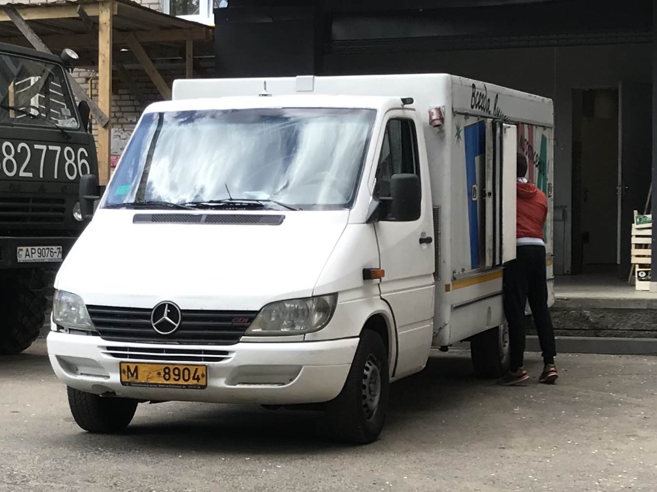 M 8904, Mercedes-Benz Sprinter 1st gen (Classic) (W901–905), facelift, 2000–2006 (2013–2018 for CIS-market)