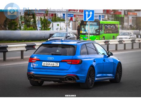 в444ав72, Audi RS4