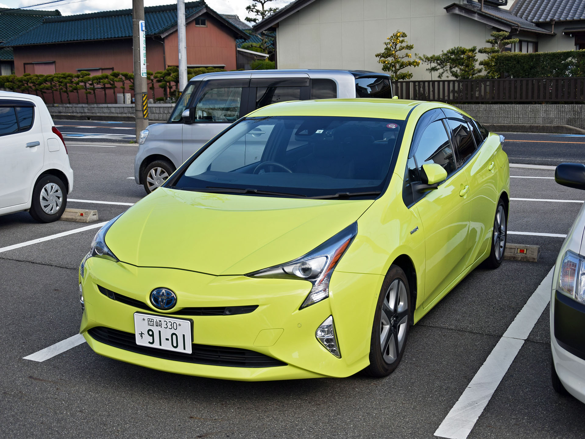 岡崎 330 す 9101, Toyota Prius 4th gen (ZVW50), 2015–2019
