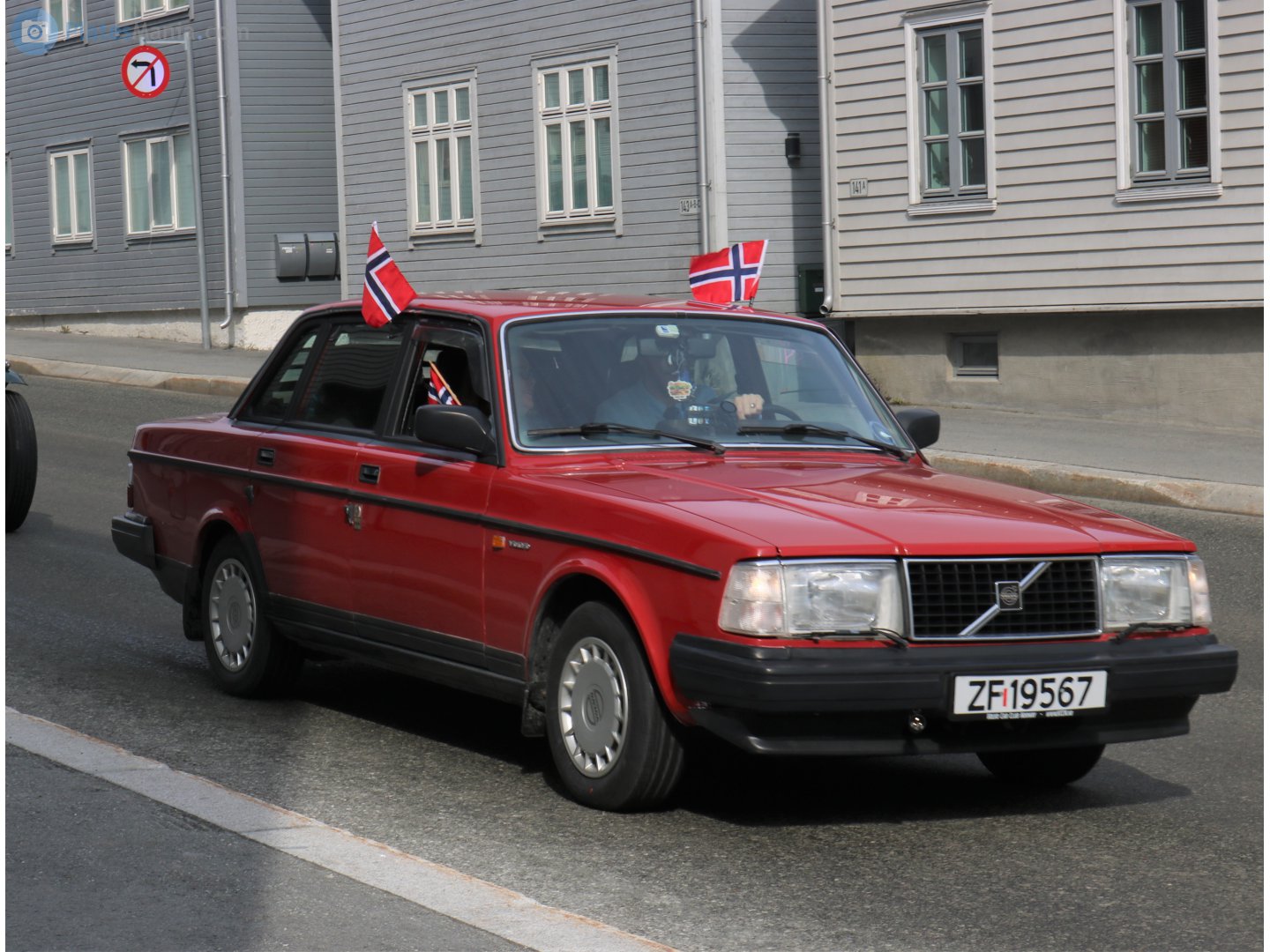ZF 19567, Volvo 240-Series 1st gen 4-door Sedan (244), facelift, 1978–1993