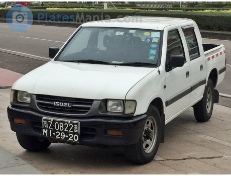 粤Z·0B22澳, Isuzu TF