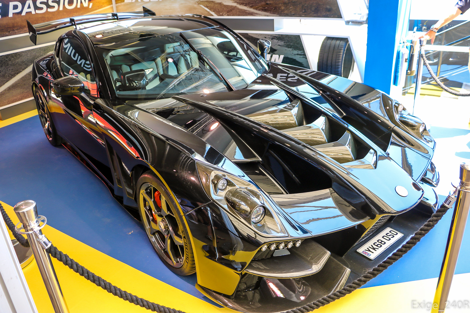 YK68OSO, Ginetta Akula 