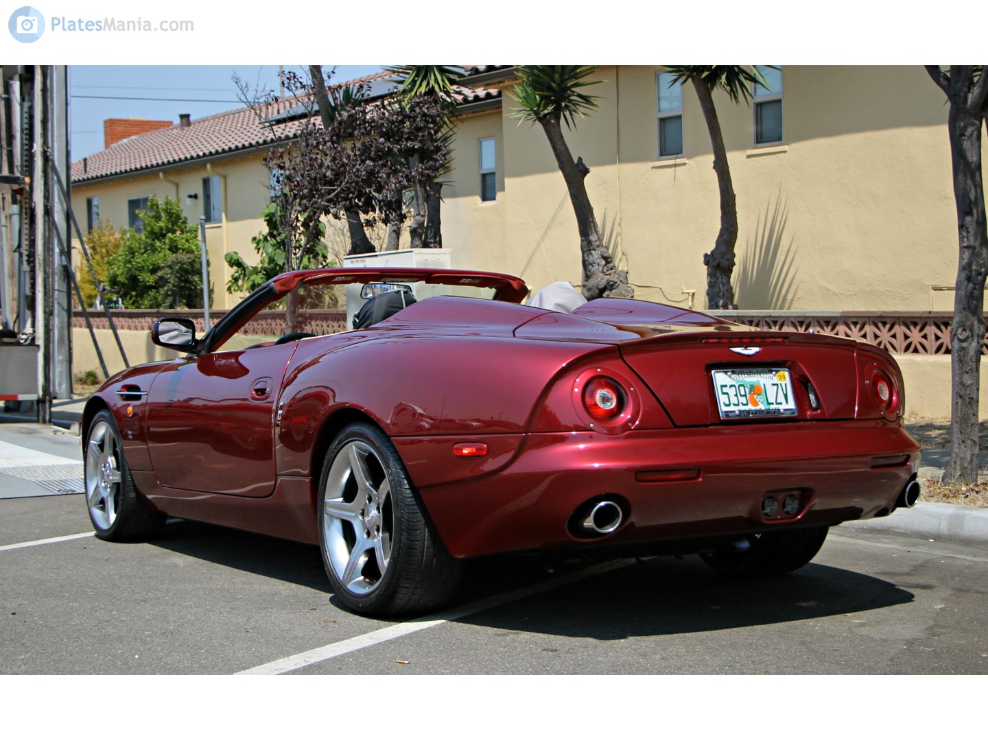 539 LZV, Aston Martin DB AR1 