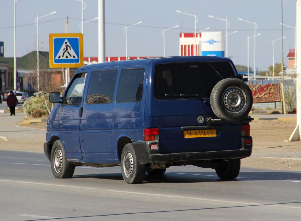 H 611692, Volkswagen Caravelle 