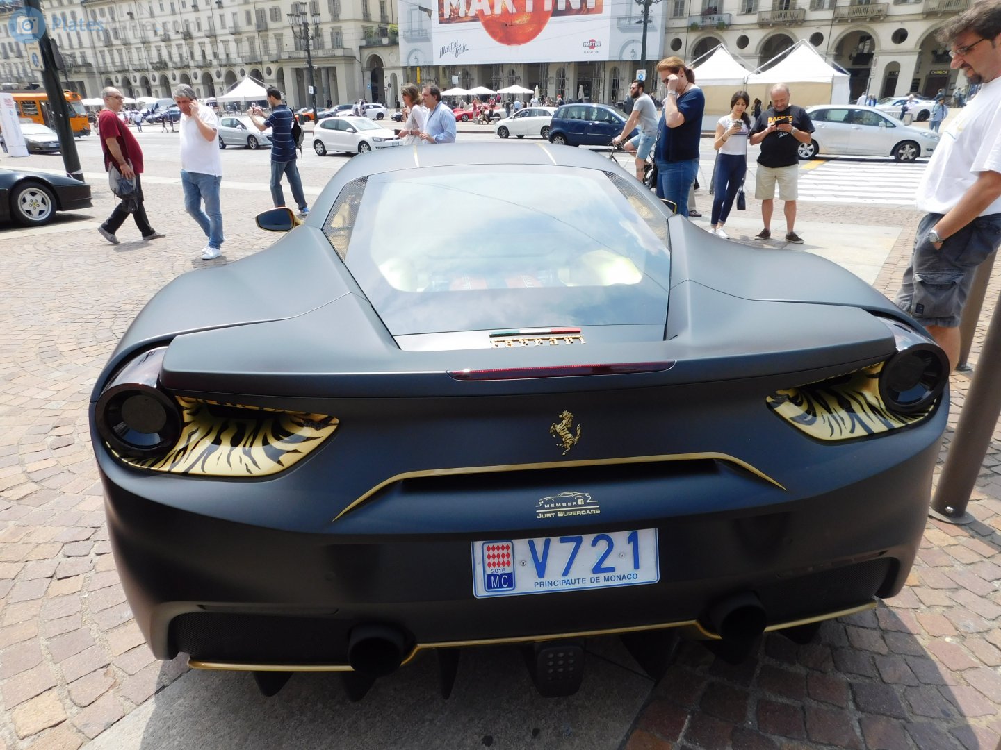 V721, Ferrari 488 1st gen (GTB) Berlinetta (F142M), 2015–2019