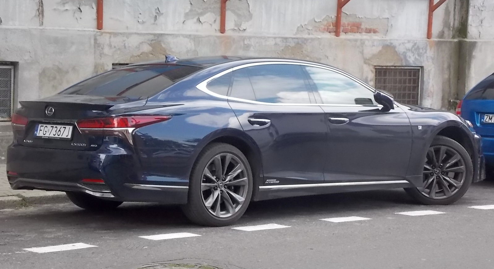 FG 7367J, Lexus LS 5th gen (XF50), 2017–