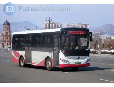 黑C·05686D, Yutong E8