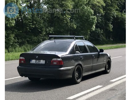 03 E39, BMW 5 Series