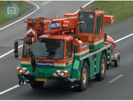 BG-FH-93, Liebherr UTM