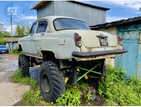 1015 ЮБС, GAZ 21 Волга