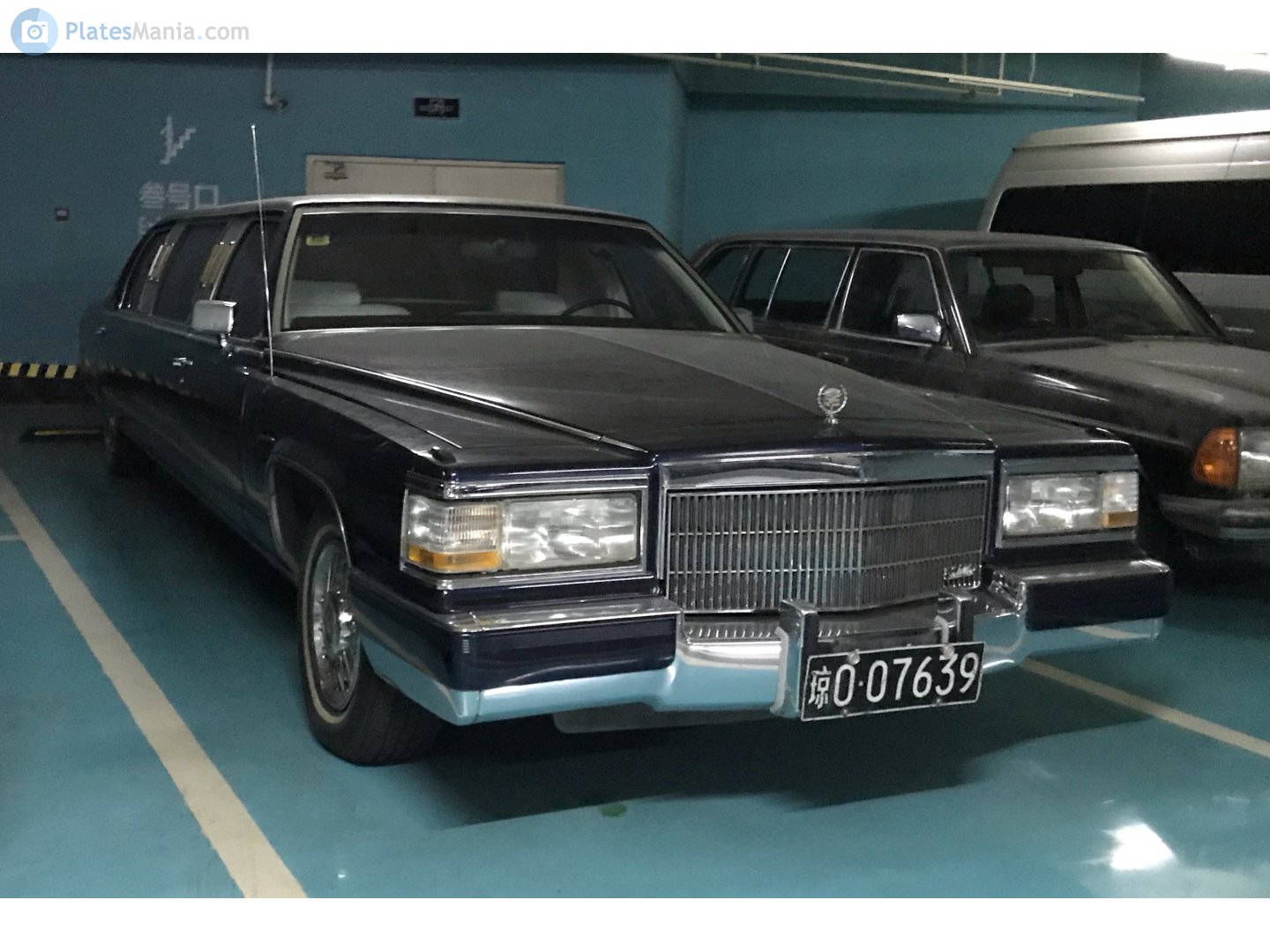 琼O·07639, Cadillac Brougham 1st gen (W69; D-body), facelift, 1989–1992
